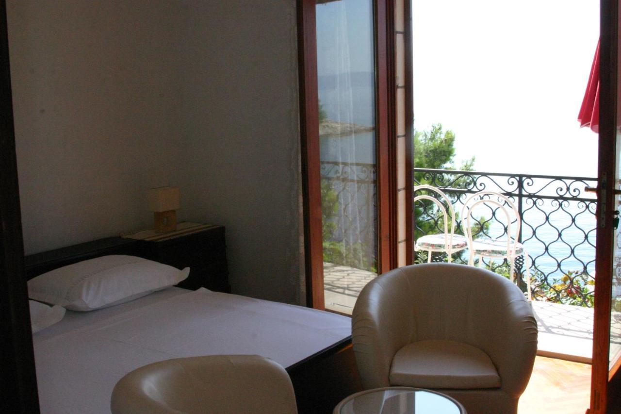 Apartments And Rooms By The Sea Puntinak, Brac - 12255 Selca  Екстериор снимка