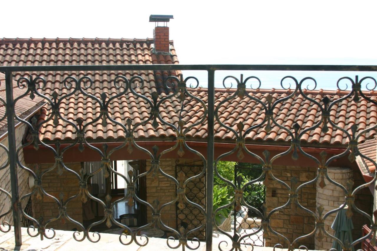 Apartments And Rooms By The Sea Puntinak, Brac - 12255 Selca  Екстериор снимка