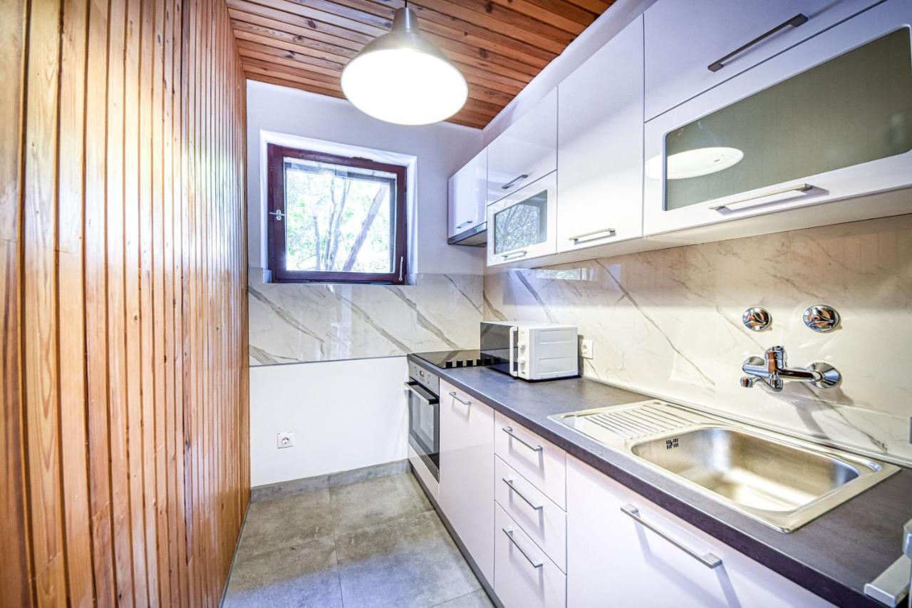 Apartments And Rooms By The Sea Puntinak, Brac - 12255 Selca  Екстериор снимка