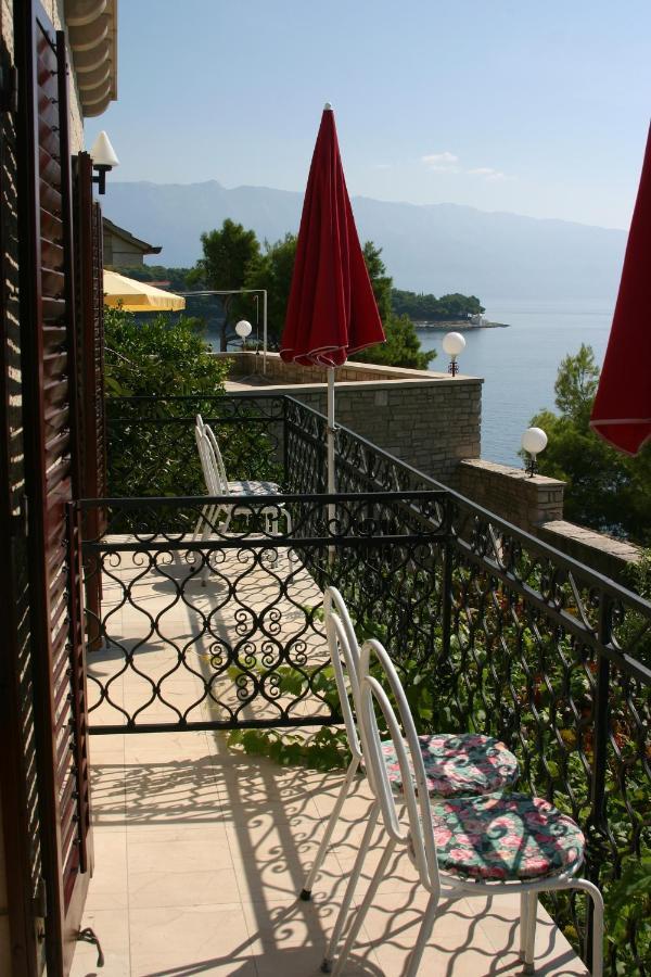 Apartments And Rooms By The Sea Puntinak, Brac - 12255 Selca  Екстериор снимка