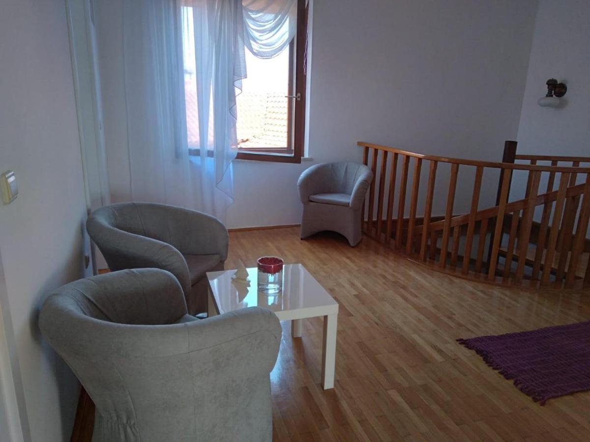 Apartments And Rooms By The Sea Puntinak, Brac - 12255 Selca  Екстериор снимка