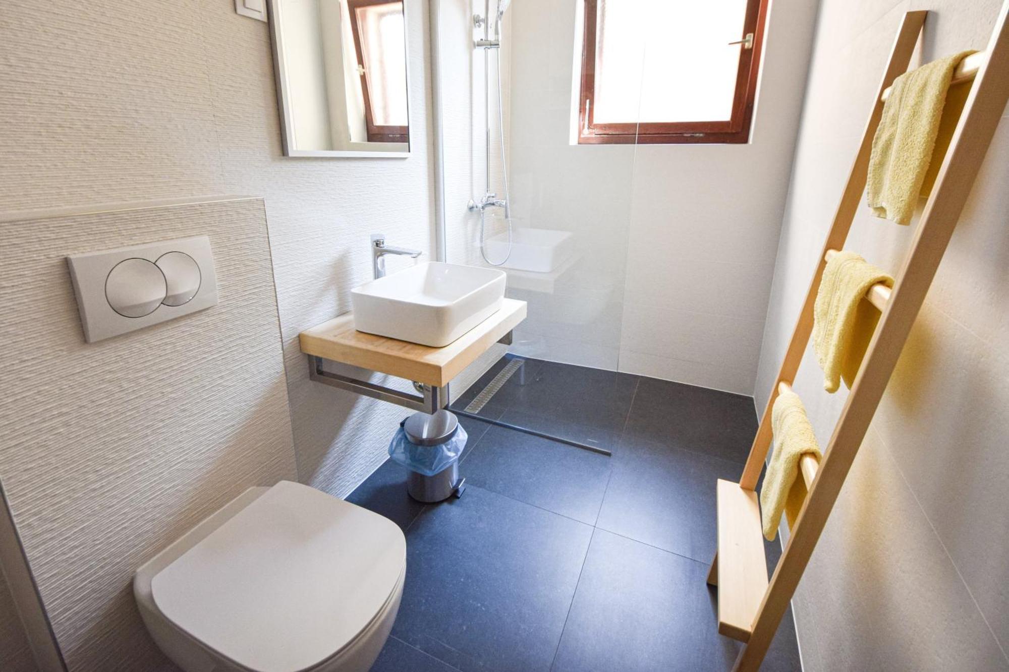 Apartments And Rooms By The Sea Puntinak, Brac - 12255 Selca  Стая снимка