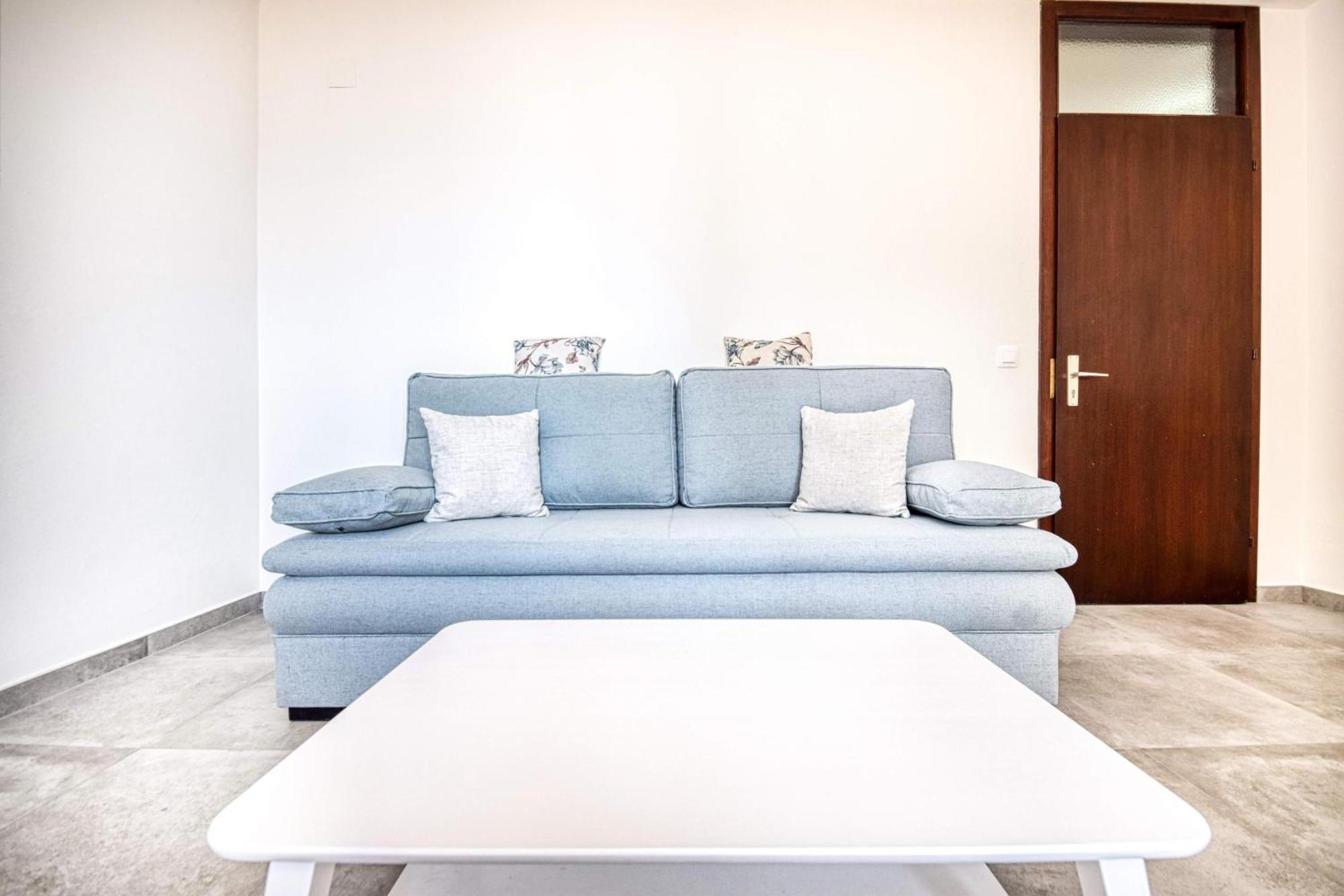 Apartments And Rooms By The Sea Puntinak, Brac - 12255 Selca  Стая снимка
